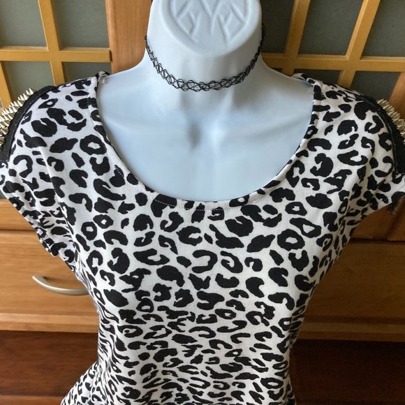 Annabelle Cow Print Peplum Blouse with Silver Spikes Large Jr. - Picture 2 of 7